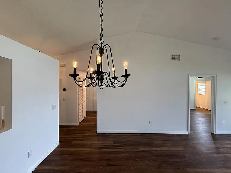 13531 Summerton Dr — Photo 4