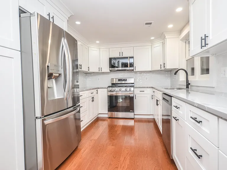 9108 Weant Dr — Photo 11