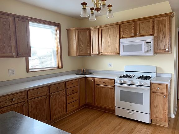 4th image of 5339 W Sunnyside Ave #3