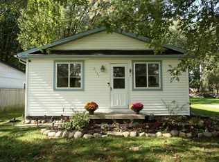 2131 Michigan St, Algonac, MI 48001