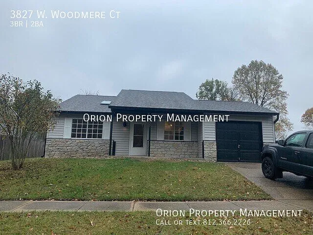 3827 W Woodmere Ct