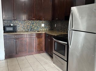 1005 NW 21st Ct APT 202, Miami, FL 33125