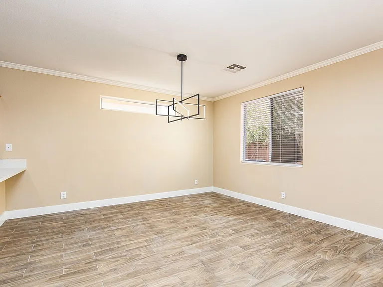 8723 Evan Lilas St — Photo 10