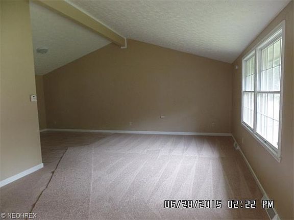 3rd image of 8488 Black Oak Dr NE