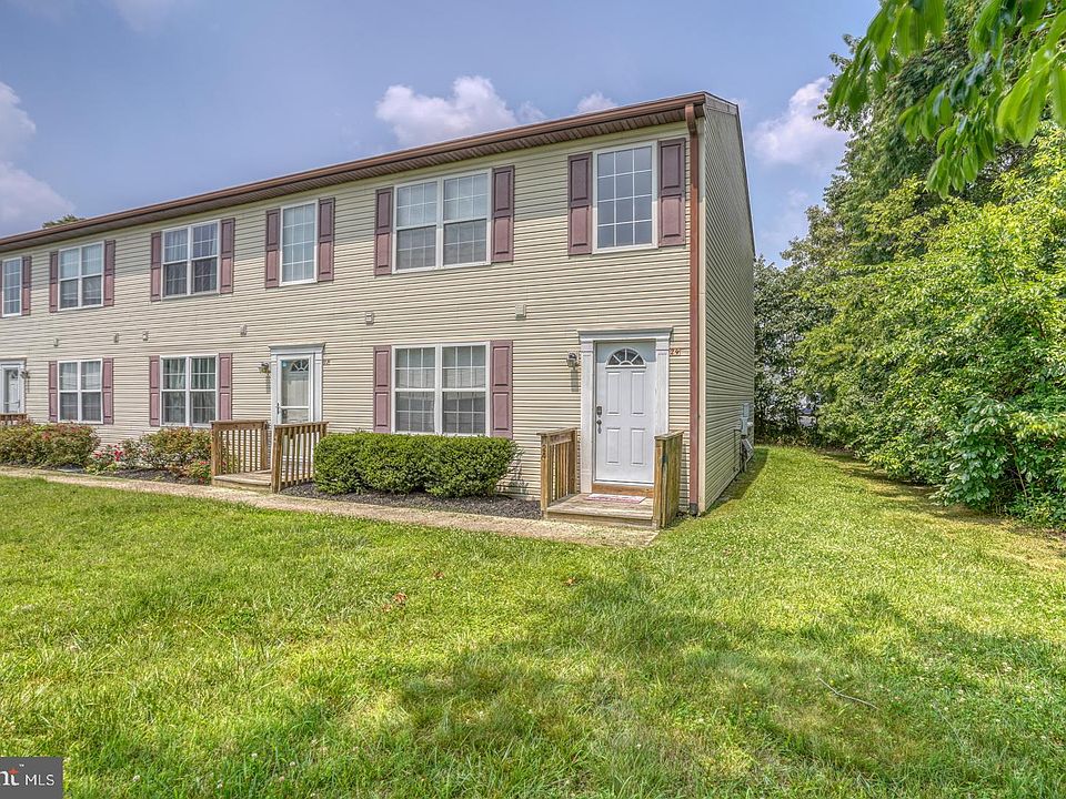 1st image of 34527 Oakley Ct Unit 24