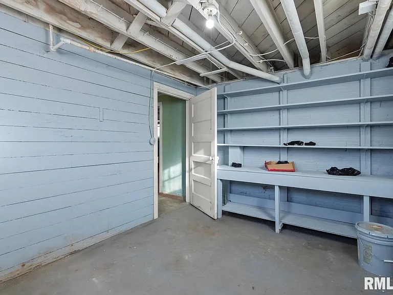 1816 W Callender Ave — Photo 26