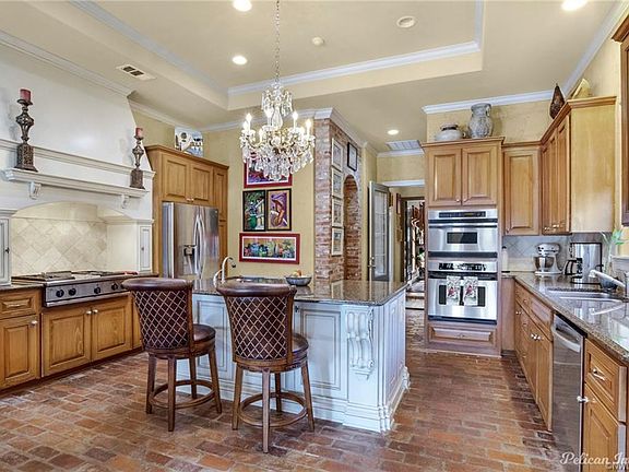 5th image of 1086 Waters Edge Cir