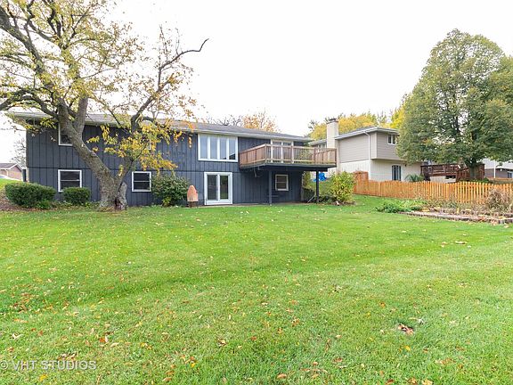 3rd image of 1209 Shagbark Rd