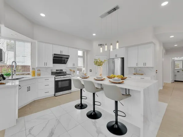 11674 Scripps Creek Dr, San Diego, CA 92131