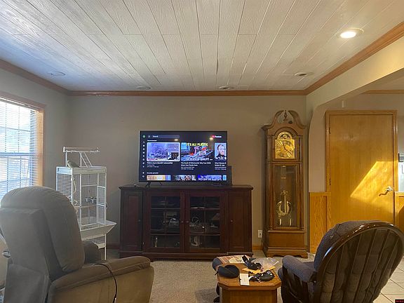 3rd image of 5095 Old Military Rd