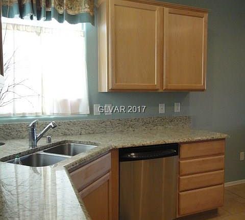 3rd image of 7420 Lintwhite St