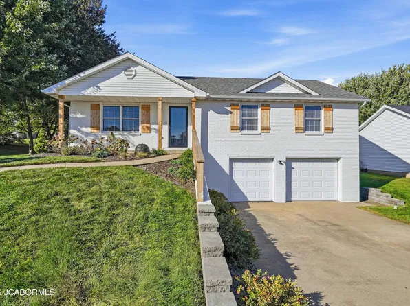 3838 Liverpool Dr, Jefferson City, MO 65109