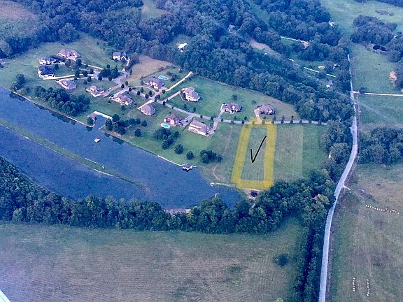 2nd image of 85 Lake Pointe Cv