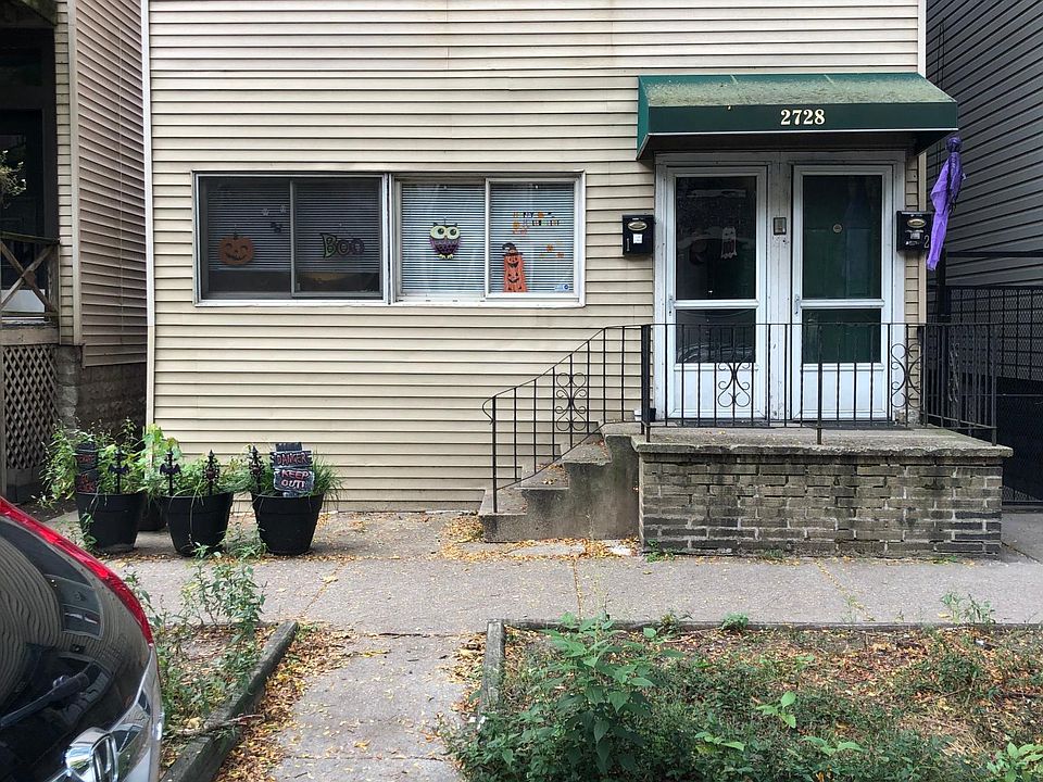 1st image of 2728 N Wilton Ave #1