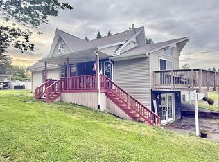8 Caron Rd, Saint David, ME 04773