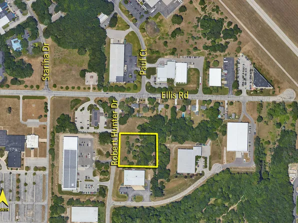 5078 Robert Hunter Dr, Muskegon, MI 49441