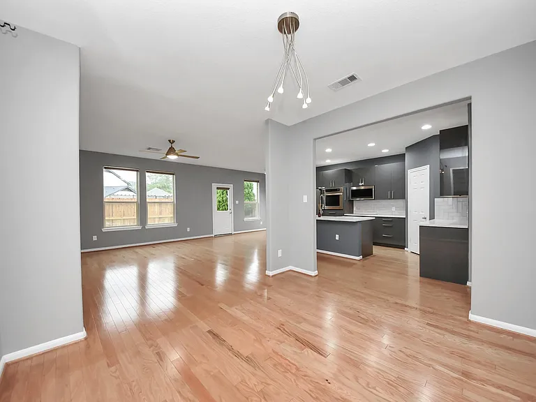 10062 Hillside Bayou Dr — Photo 14