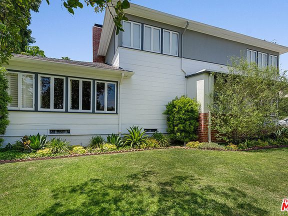 4th image of 1537 N Benton Way