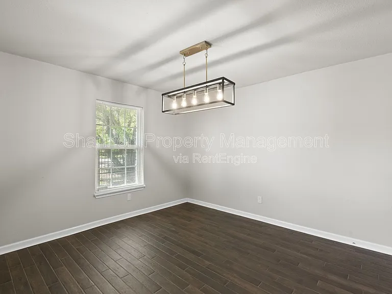 709 E 41st St — Photo 6
