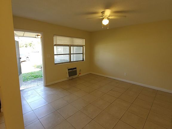 3rd image of 124 NW 21st Ct Unit 2