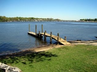 40302 Paradise Dr, Browerville, MN 56438