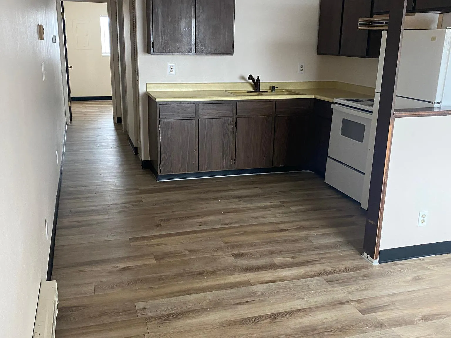 1 bed, 450 sqft, $775 — Photo 4