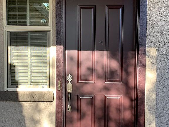 3rd image of 40270 W Molly Ln