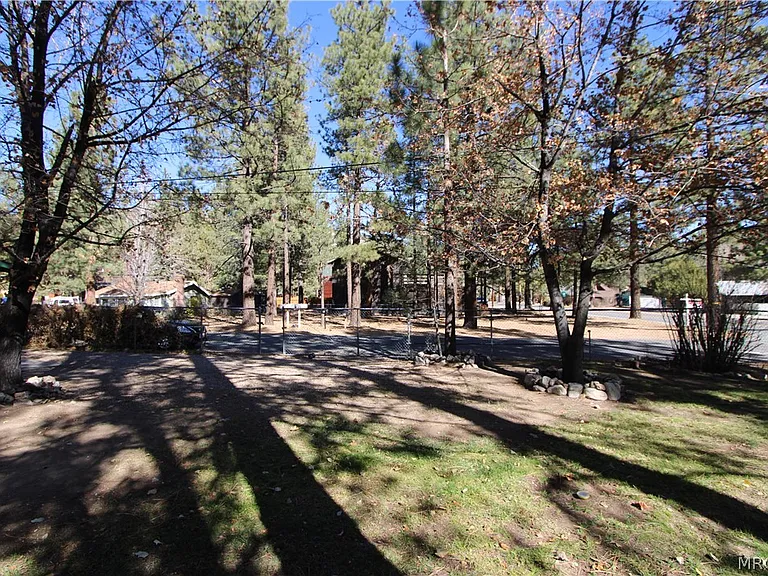331 W North Shore Dr — Photo 24