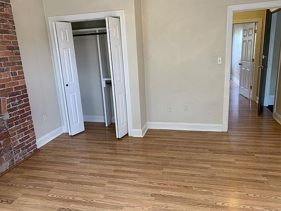 2nd image of 219 S Fairmount St APT 4