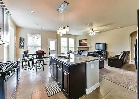 2575 Riverway Dr — Photo 10