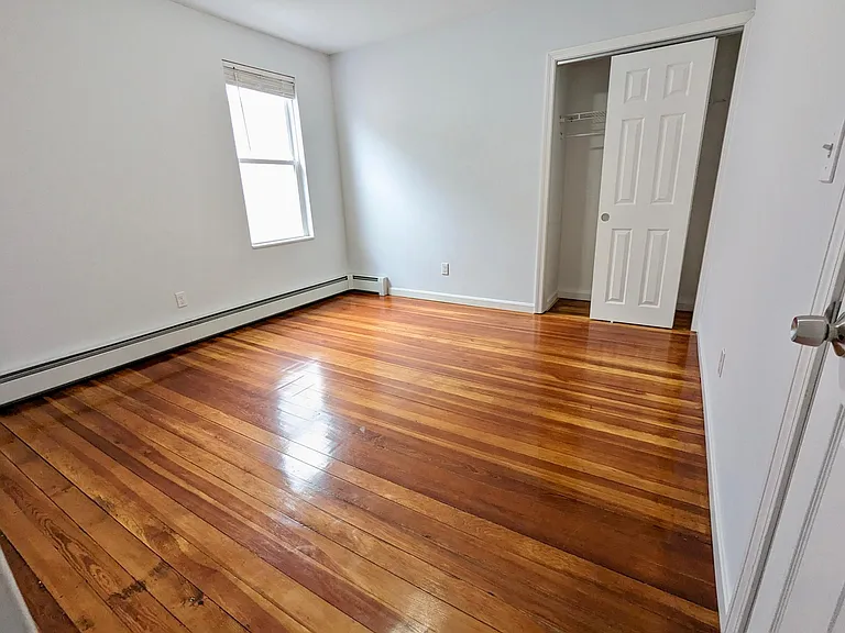140 Branscomb St #2 — Photo 16