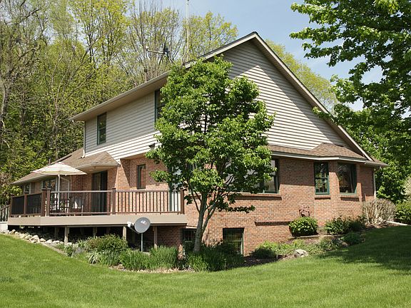 Maintenance free deck