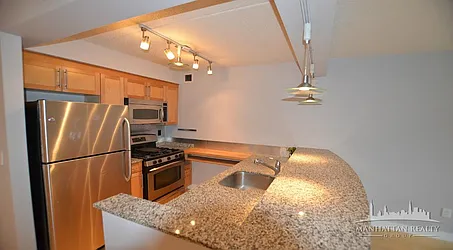 Rented by Manhattan Realty Group