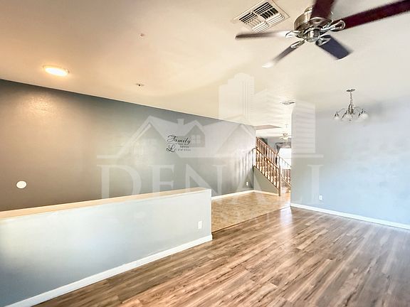 4th image of 2858 W Mineral Butte Dr