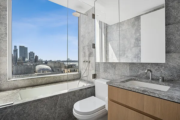 Bathroom, photo 2