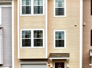 15 Athens Dr, Hedgesville, WV 25427