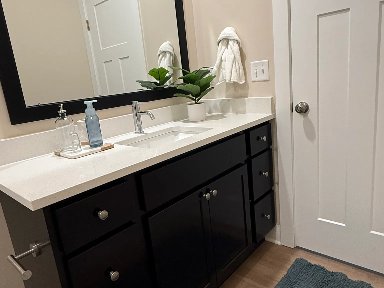 3 bed, 1100 sqft, $1,375 — Photo 3