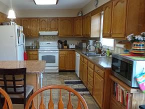 4th image of 2462 Eastgate Dr S