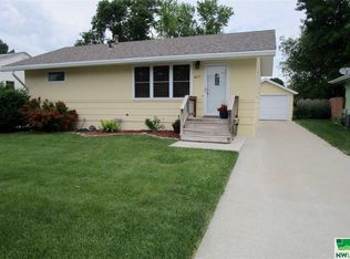 417 E 29th St, South Sioux City, NE 68776