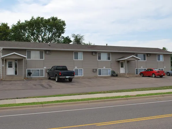 202 5th St NE #3, Buffalo, MN 55313