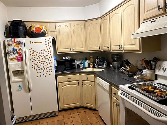 Kitchen with a lot of storage!