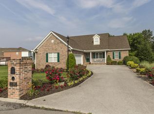 5307 Summer Rose Blvd, Knoxville, TN 37918