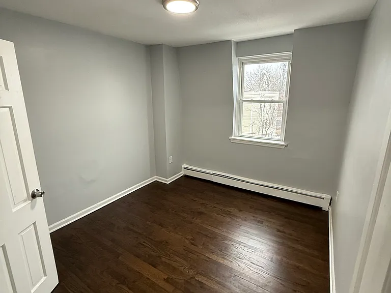 127 Henry St #C — Photo 9