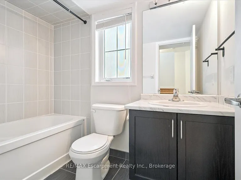2441 Greenwich Dr #64 — Photo 32