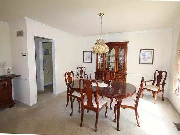 Formal Dining Room  has Crown Moulding