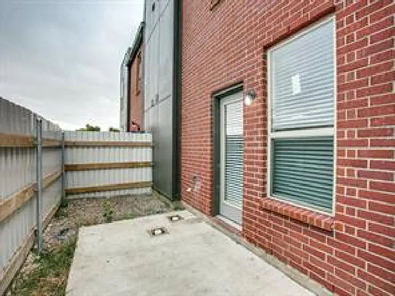 10604 Tube Dr — Photo 44