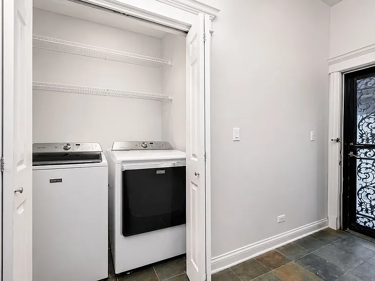 1422 W Henderson St #1 — Photo 10