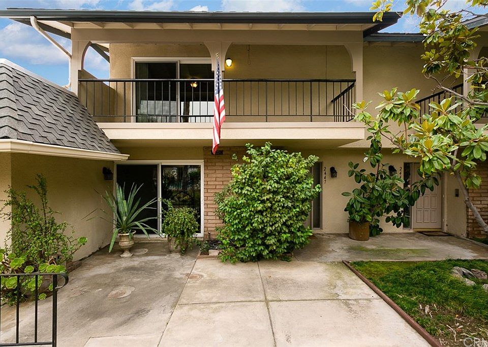 1st image of 2447 Loma Vista St