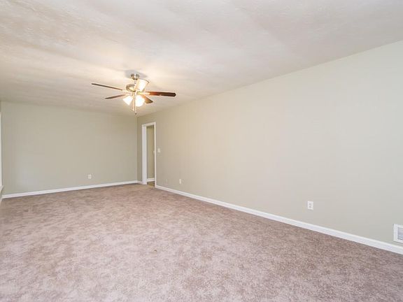 2nd image of 2900 Piedmont Dr