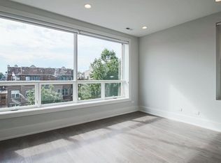 3415 N Bosworth Ave #3, Chicago, IL 60657